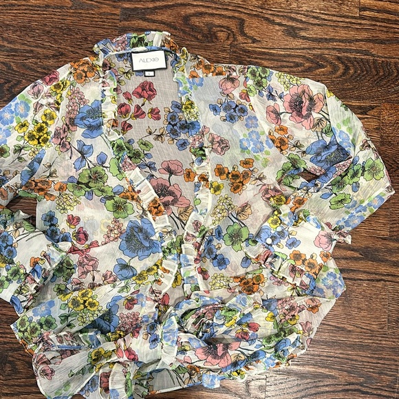 Alexis Wrap Tie Blouse, Size Large (150) - Picture 5 of 10